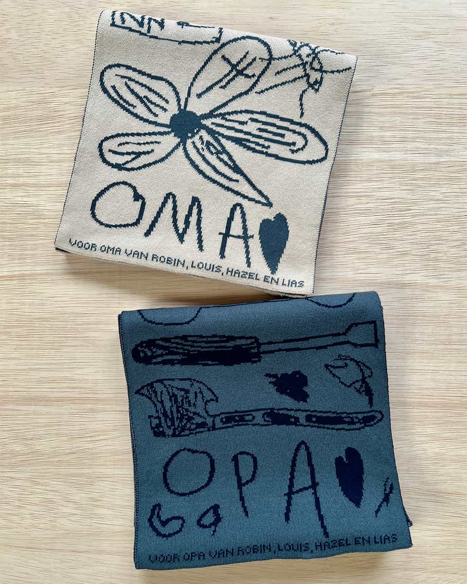 gepersonaliseerd gebreid cadeau voor grootouders van kindertekening