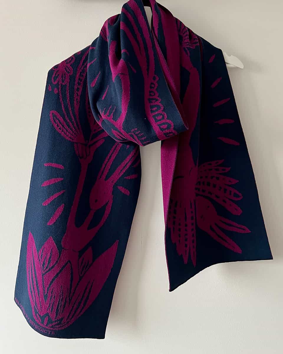 persoonlijk cadeau gebreide sjaal van illustratie als draagbaar kunstwerk